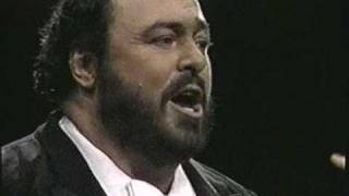 Video voorbeeld van "Luciano Pavarotti. 1987. Chitarra romana. Madison Square Garden. New York"