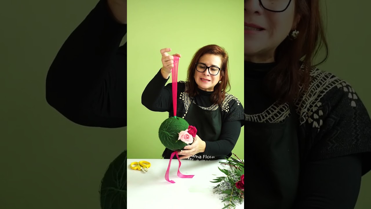 🌹Como Usar el Adhesivo Flora Lock de OASIS® para Pegar Tallos de Flores - Con Rocio Silva🌹