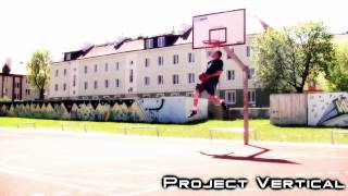 6'3" Nova goes BEAST MODE on his Spring Dunk Mix :: PV INTERNATIONAL