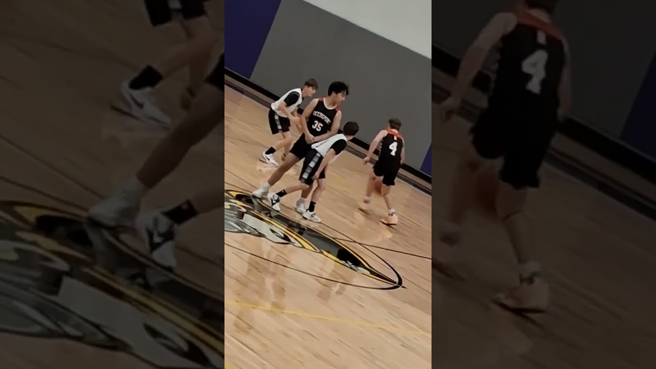 Reedsport varsity team 2nd game 