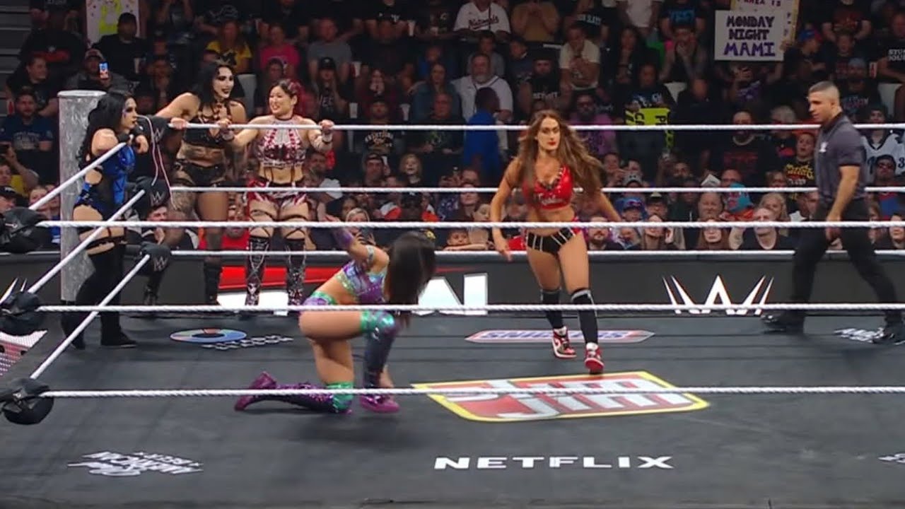 Nikki Bella, Rhea Ripley, Stephanie Vaquer e Iyo Sky Vs 4 Woman's: WWE ...