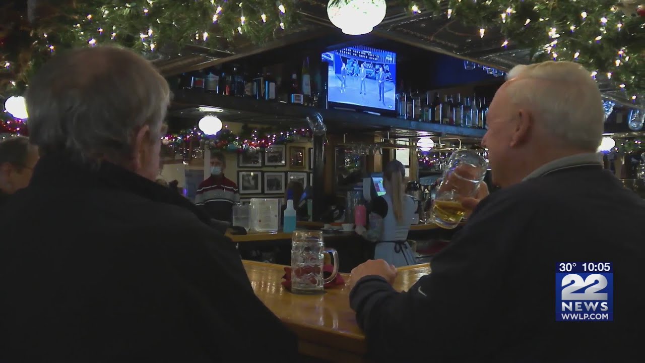 Munich Haus in Chicopee hosts annual Weihnachtsfest YouTube