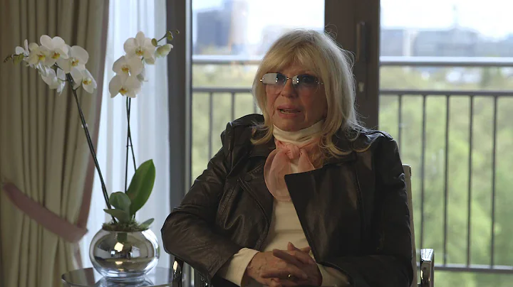 Nancy Sinatra talks about her father, Frank Sinatra