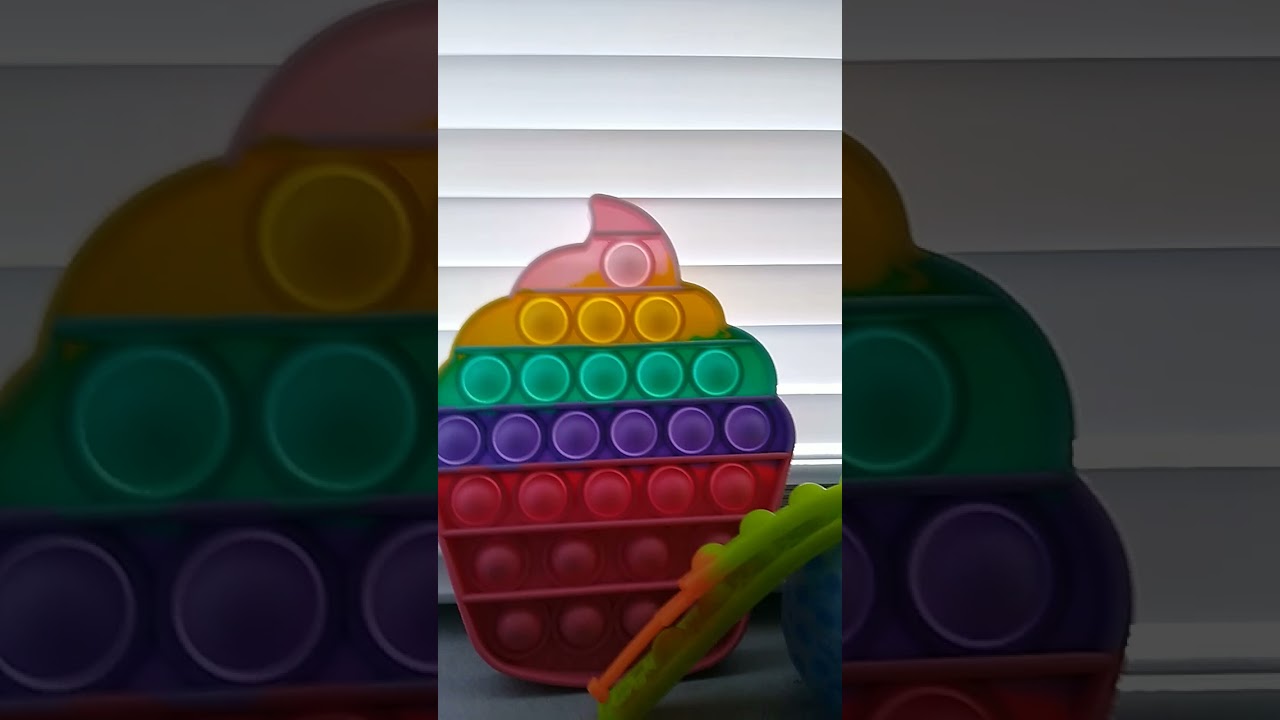 my  pop it's or big pop it ?