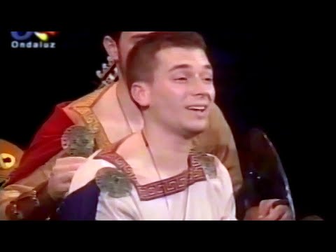 Actuación de El minotauro en preliminares del COAC 2003