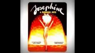 Video thumbnail of "Josephine Baker - Me revoilà Paris (live à Bobino 1975)"