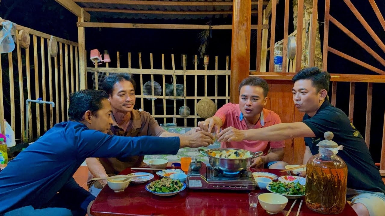 Rắn Bông Súng Hầm Xả ,Lai Rai Vài Ly Buổi Chiều Quê •UMQT | 