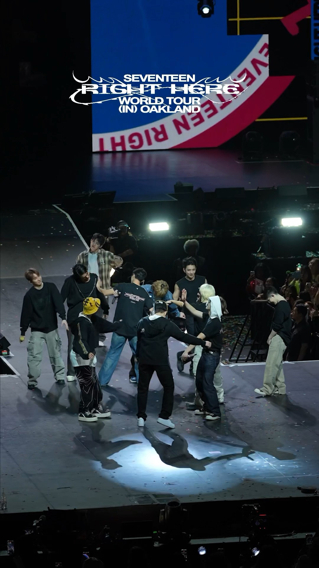 Dancing With The Zombie ?‍♂️ #SEVENTEEN #세븐틴 #SVT_RIGHT_HERE_WORLDTOUR #SVT_RIGHT_HERE_IN_OAKLAND