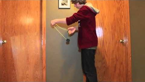 How to Yoyo The keychain or One Finger spin