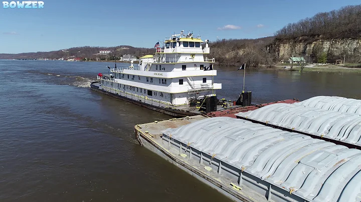 Towboat Meeting on the Flooding Mississippi