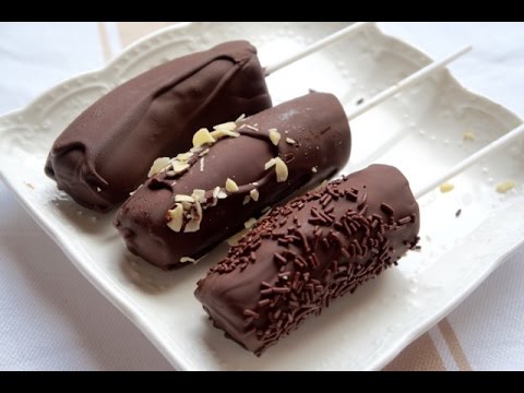 فيديو: طريقة عمل الموز المجمد بالشوكولاتة البيضاء