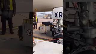 How a pushback tug works ✈️ #aviation #airbus #avgeek screenshot 4