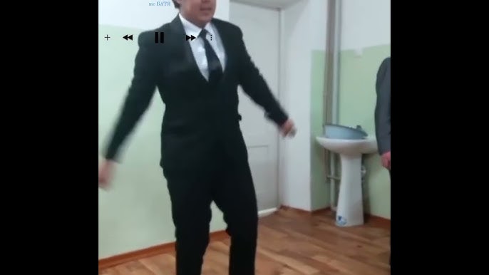 Жуынатын бөлмеде күйеу баласымен жыныстық қатынасқа түскен енесі Терри ағаштар жалаңаш