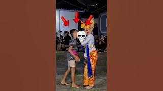 CURANG!!Bocil ini dapet enak-enak dari seorang penari  bali. #budayaindonesia #taribali #trending