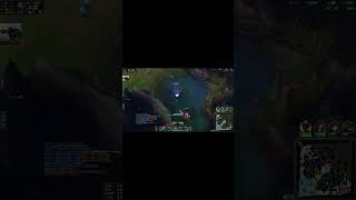 戏耍蛮王差点玩脱了#lol  #牛头  #英雄联盟