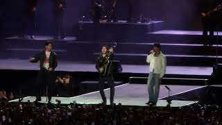 240423 Jonas Brothers in Chile - When you look me in the eyes