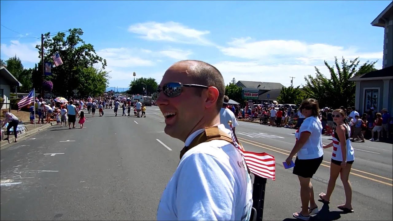 The ending of the 4th of July parade in Central Point Oregon, AR15