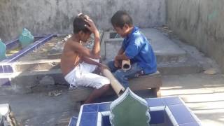 Download Lagu Manusia bodok(2) MP3