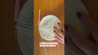Crochet a drawstring bucket bag with me ❤️ simple and repetitive #beginnercrocheter