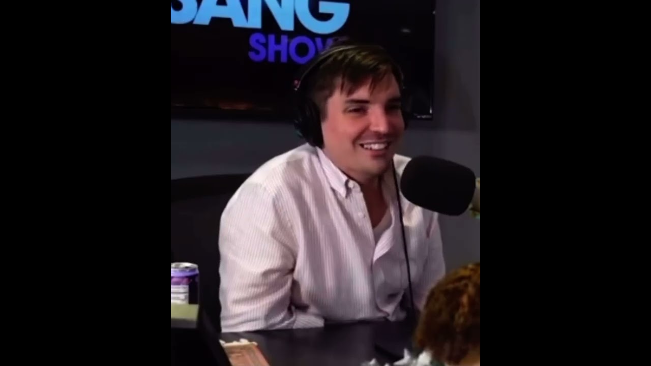 9 min of Ross lynch talking about his girlfriend Jaz Sinclair