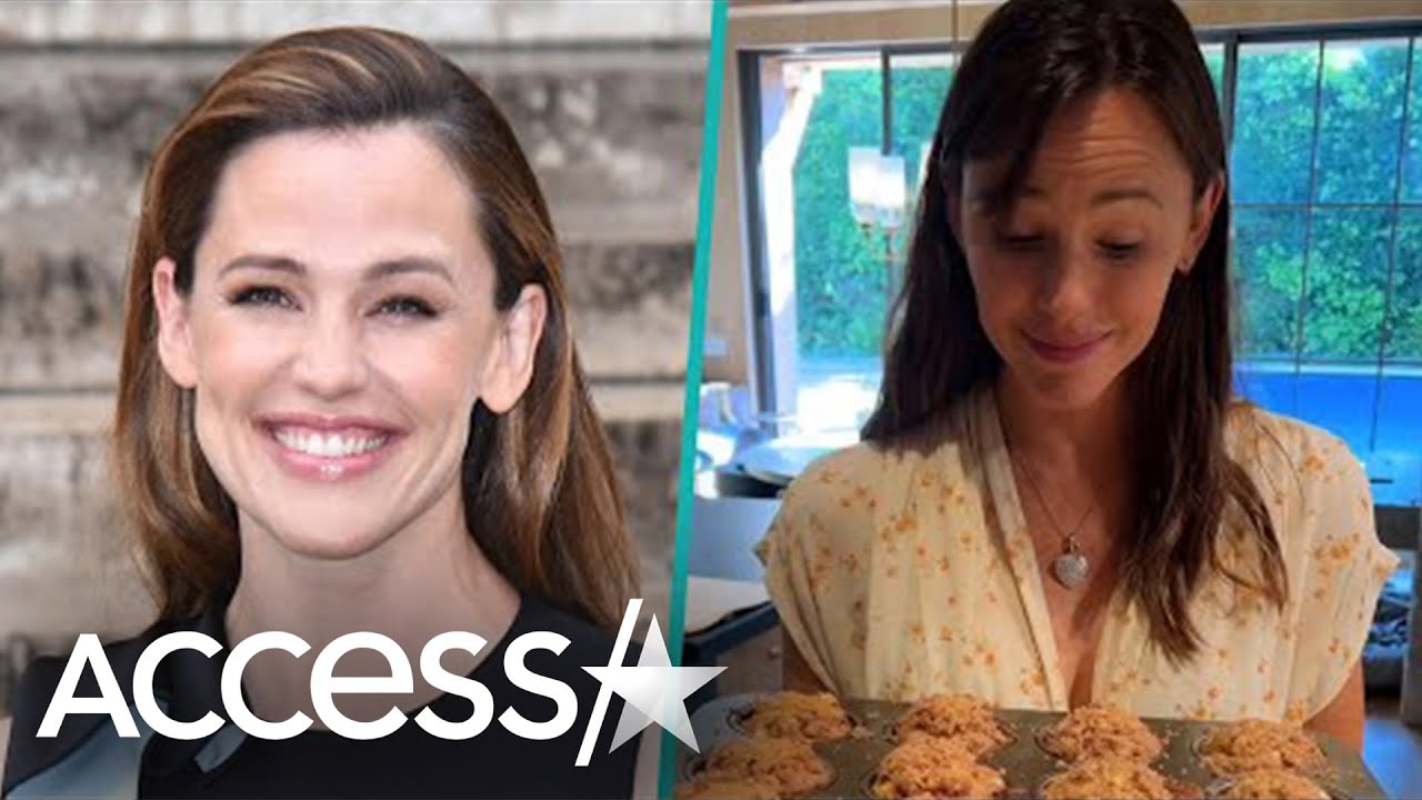 Jennifer Garner Expertly Bakes Homemade Apple Muffins From Scratch