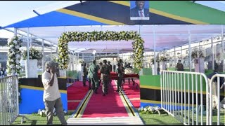 MWILI WA HAYATI RAIS DKT. JOHN POMBE MAGUFULI UKIWASILI UWANJA WA UHURU DAR ES SALAAM.