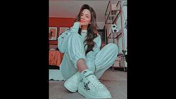 دميت اوزدمير بطله مسلسل رائحه الفراوله 