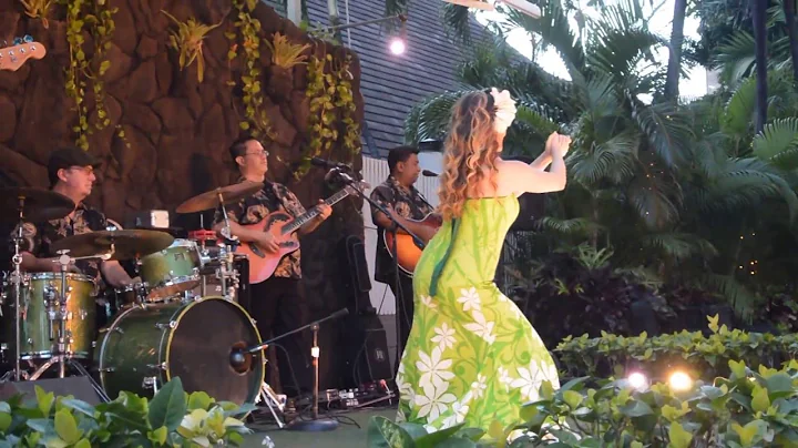 He Aloha Ku'uipo, A Hula Dance at the Sheraton Princess Kaipolani Hotel, March 2016