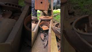 Check out this homemade cast iron hydraulic rotor crusher!