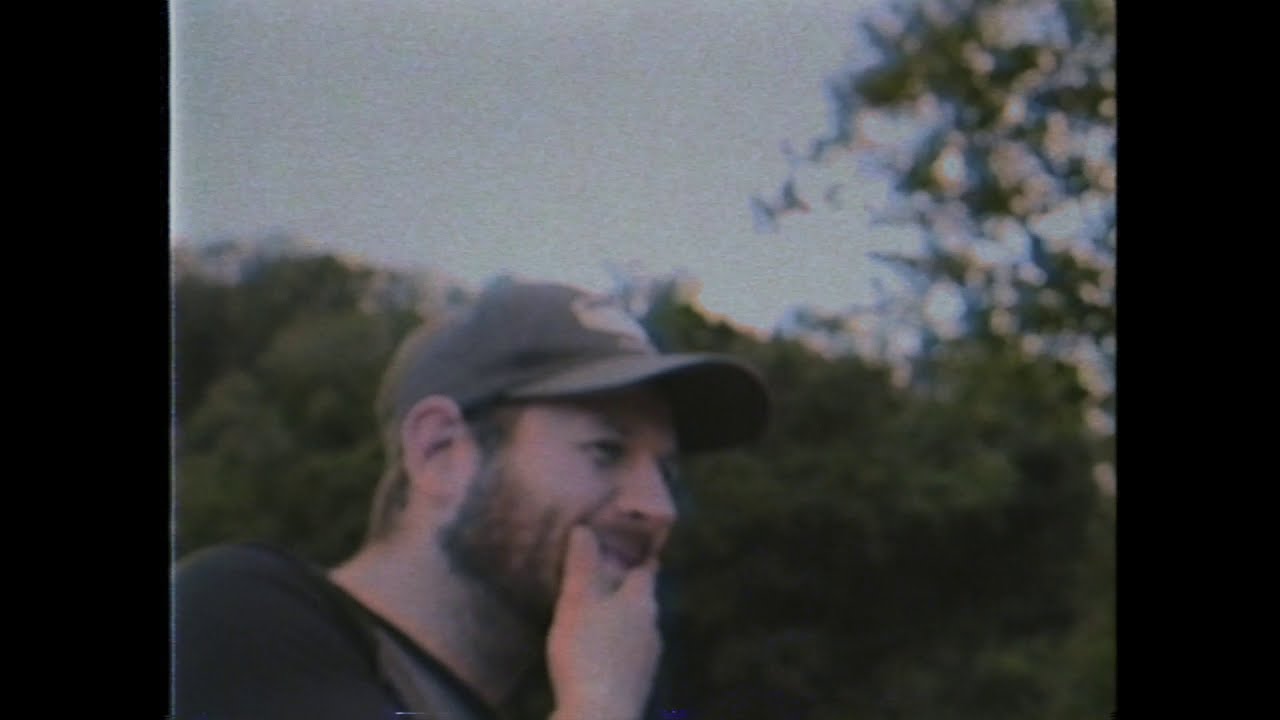 Guarda Tourists - Another State (Official Video) su YouTube Guarda Tourists - Another State (Official Video) su YouTube