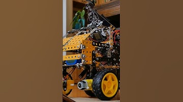 Truck Inspired Rover Using the Micro:bit and b.Board #Shorts