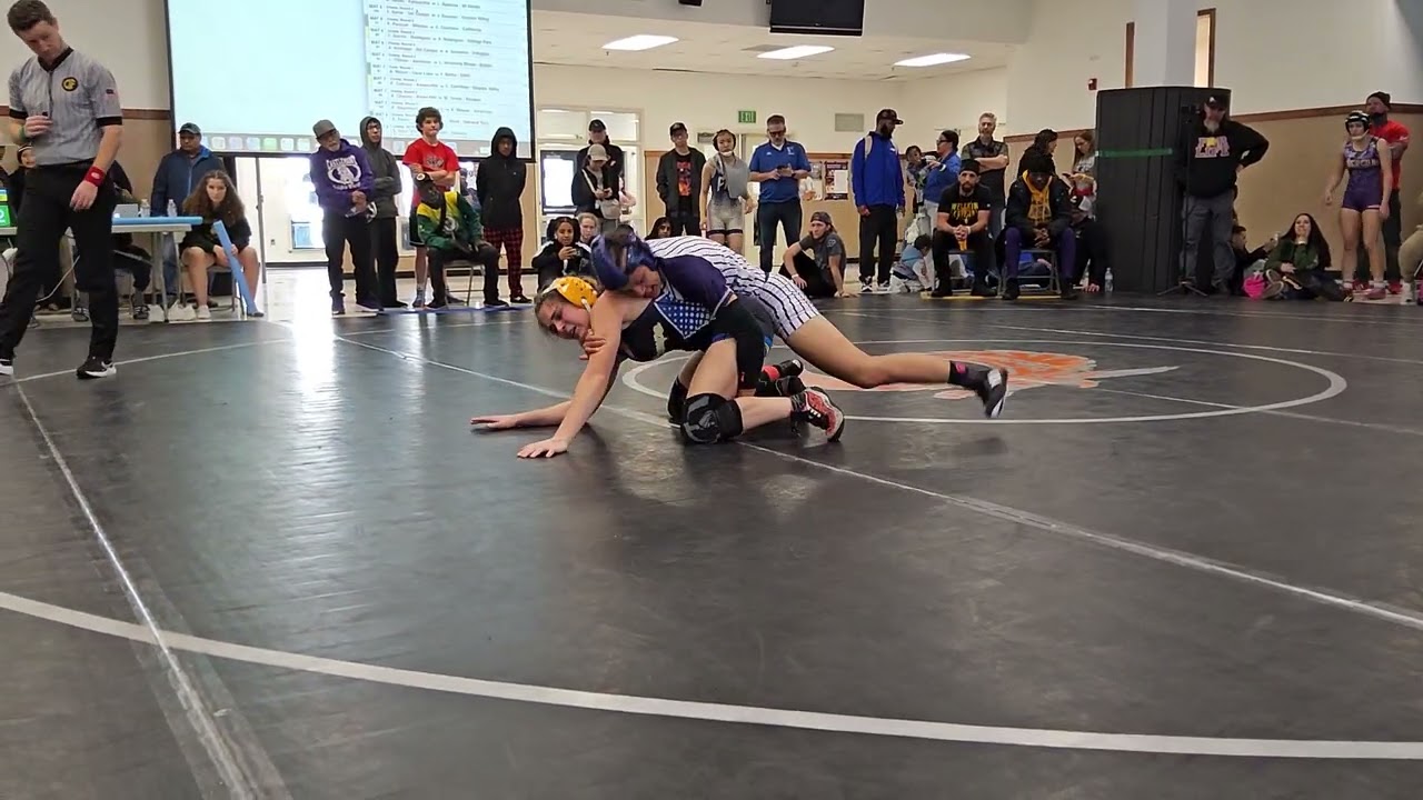 Layla Ward (Oakland Tech) over Keira Rowan (Del Campo) 20-6