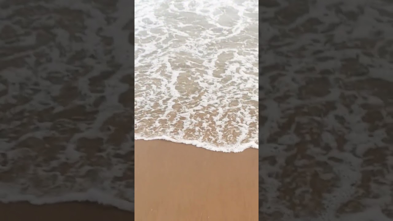 beautiful sea waves in slow motion