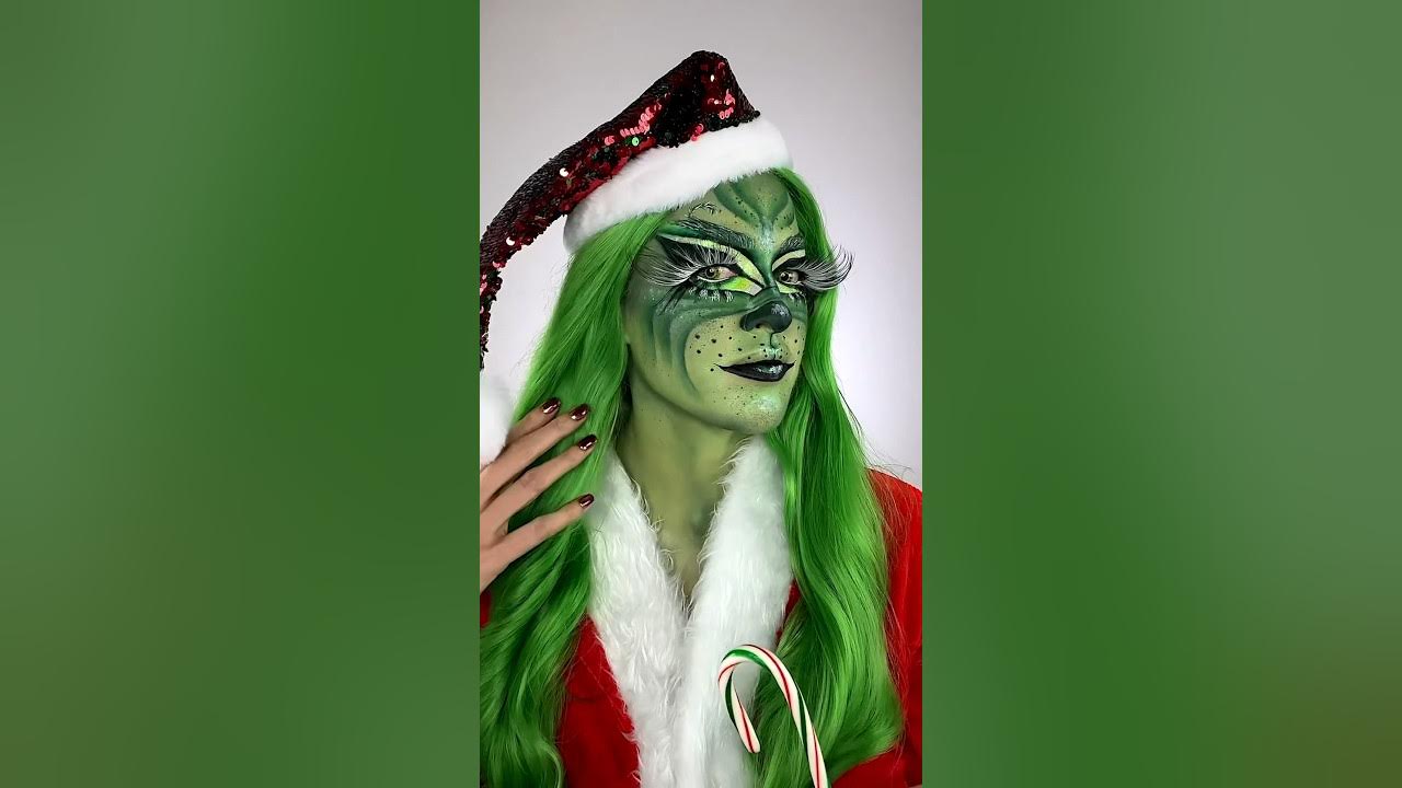 The Grinch 💚 #grinch #makeup #christmas 