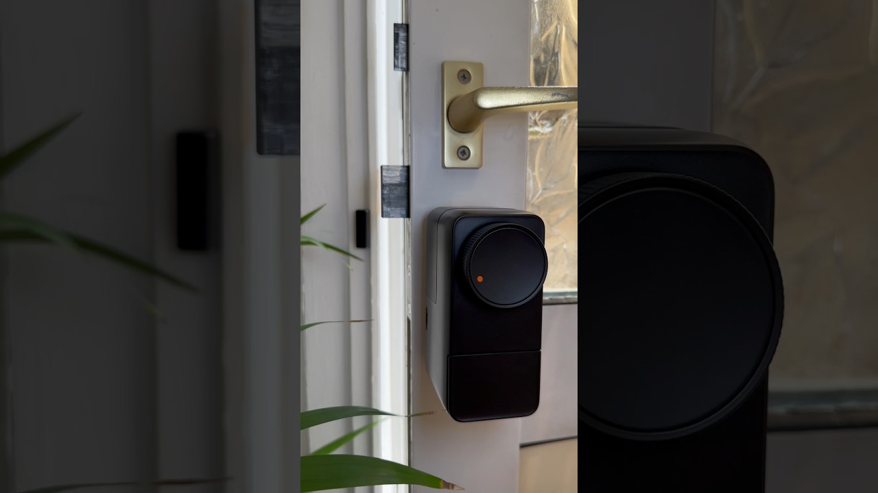 This ROBOT will UNLOCK your door 🔐