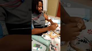 Knitting while on the dialysis machine #knittig  #knit #knittingaddict