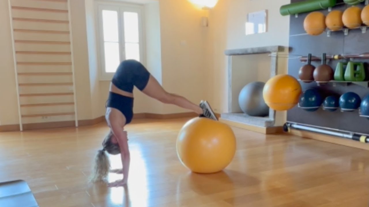 35 Min Swiss Ball Workout in Lake Como YouTube