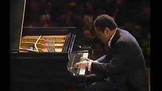 Andre Watts performs: Edward Macdowell&#39;s &quot;Moto Perpetuo,&quot; Op.46 #2