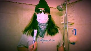 Duke Dior Reviews a Zero Candy Bar | Foody Fashion: The Zero Outfit screenshot 4