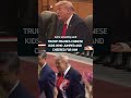 Donald Trump praised a group of Chinese children who jumped and cheered for him 🇨🇳