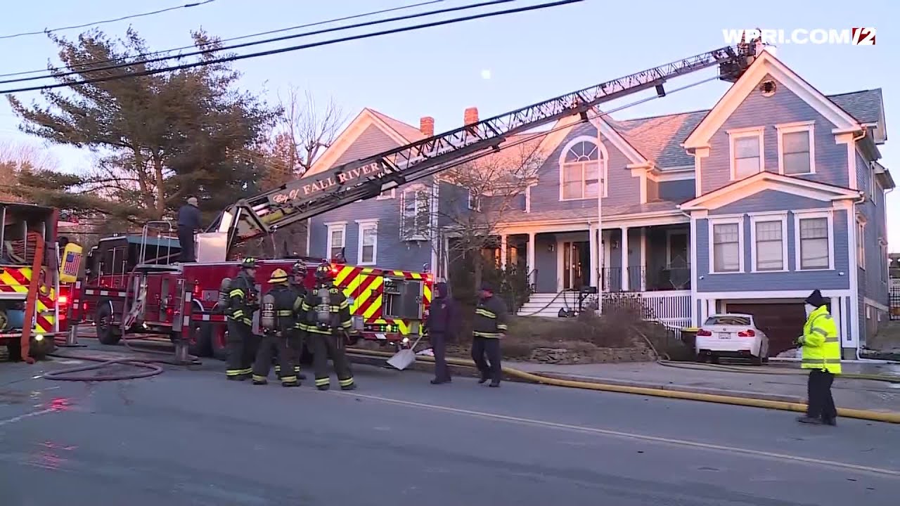VIDEO NOW: Crews respond to fire in Fall River - YouTube