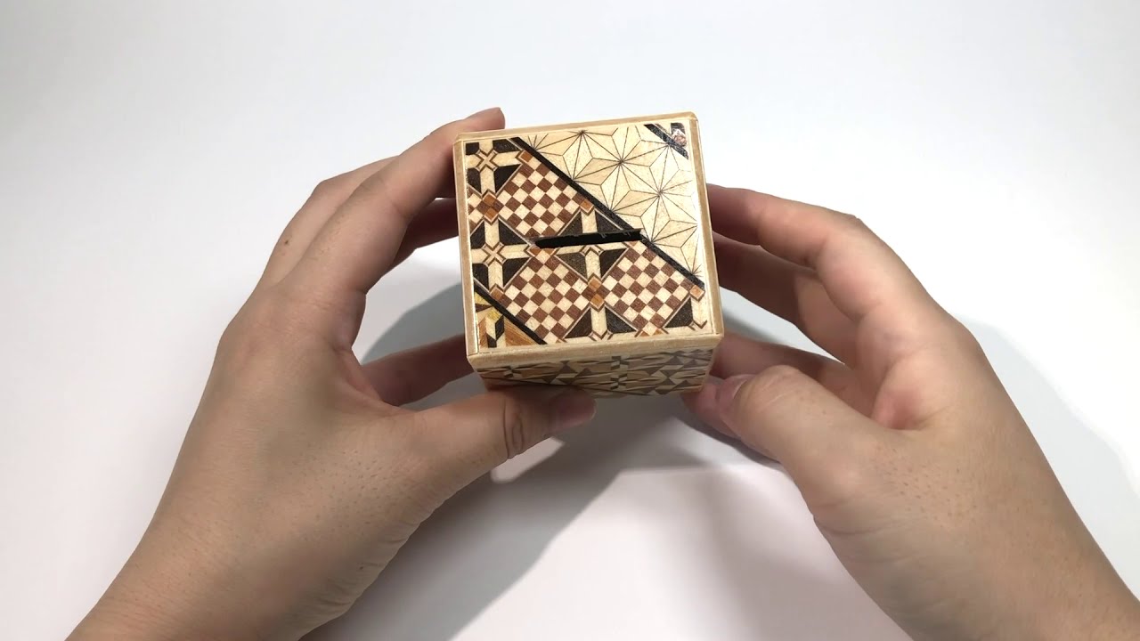How to open a Yosegi Dice Coin Bank 【寄木サイコロ型貯金箱