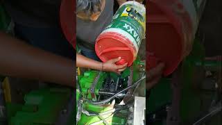 8M.John Deere tractor mein hydraulic transmission oil Kitna padta hai