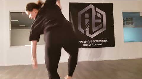 The Owner - NTEIBINT, Stella/ Choreography by Tamara Krüger