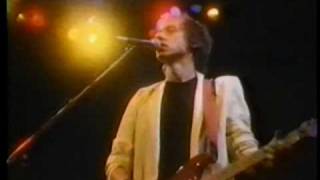 Dire Straits - Twistin&#39; By The Pool (Stereo)