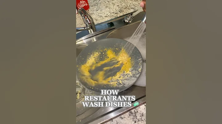 Fast food restaurants wash dishes like this 😳 #cleaning #shorts #funny