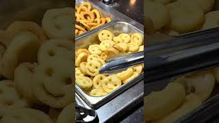 Hot blonde goes to asian buffet in columbus ohio #mulletreview #Ohio #columbus #buffet #review