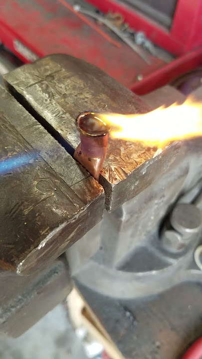 Soldering LUGS to big Battery Wire the EASY WAY.