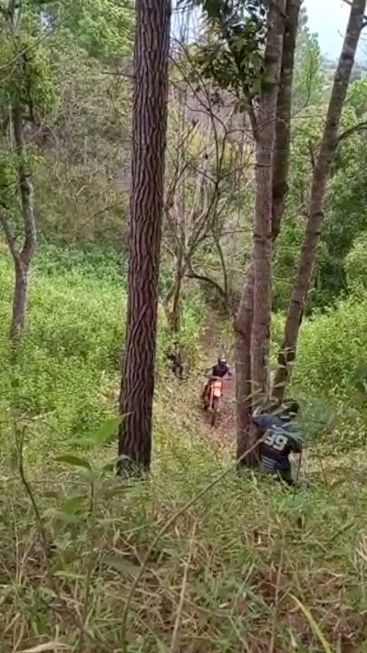 Suara Motor Trail KTM 2tak/two stroke memang sangar dang sangat merdu dijalur#trabasextreme