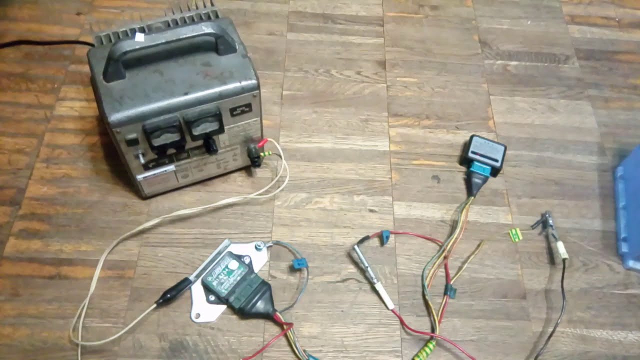 Десульфатация АКБ коммутатором - YouTube